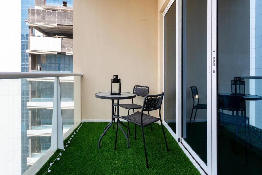 Lake View Jlt - Lovely Apartment In Dubaï Extérieur photo